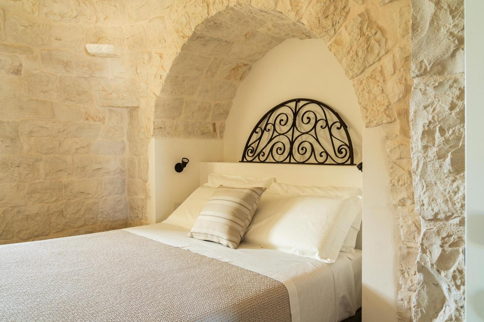 Trullo Jale - Boutique Apartments Ostuni Extérieur photo